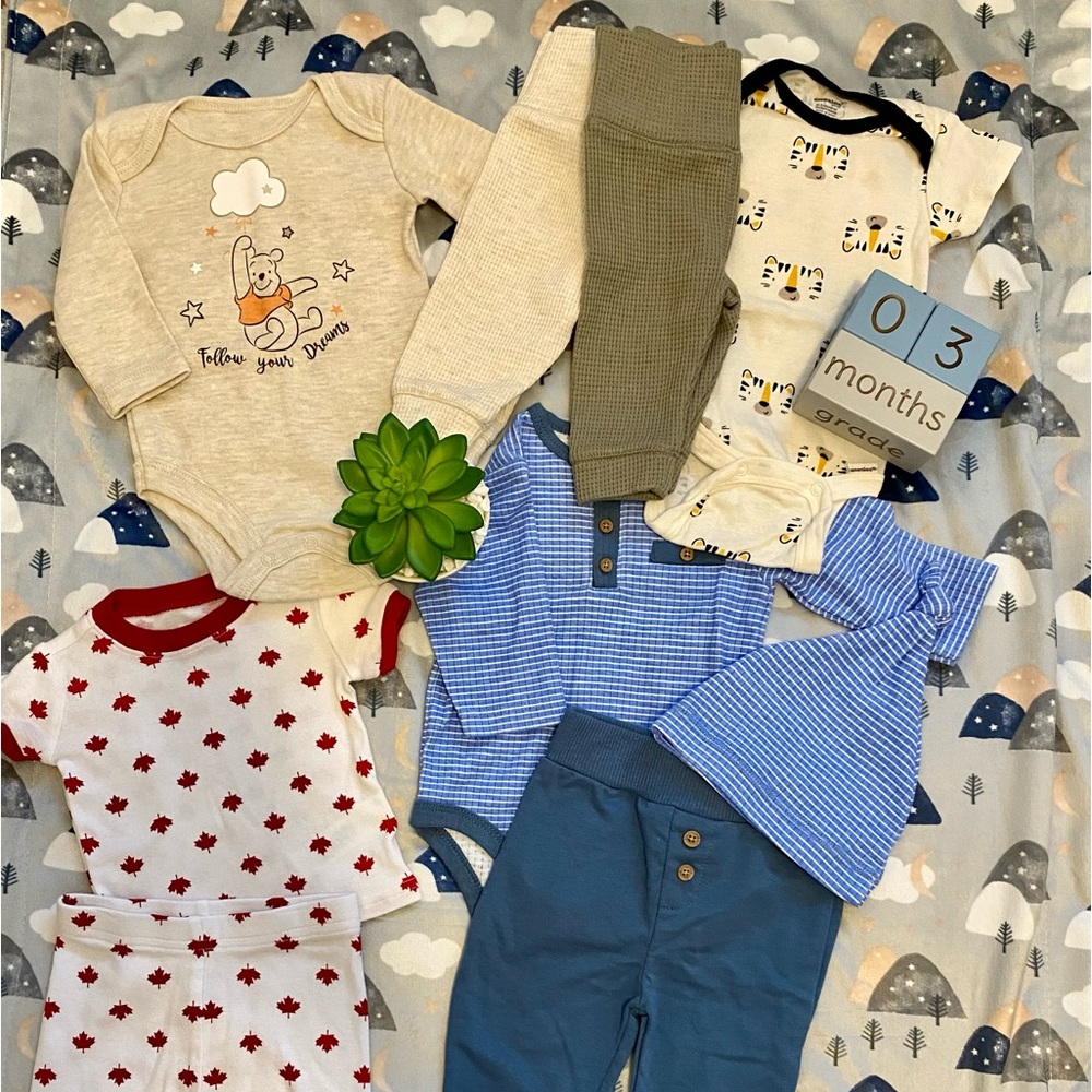 NEVER WORN 9 PIECE BABY BUNDLE